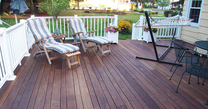 694x363-deck-stain-771675ls4.jpg?Revision=sZj1&Timestamp=jpmxFx