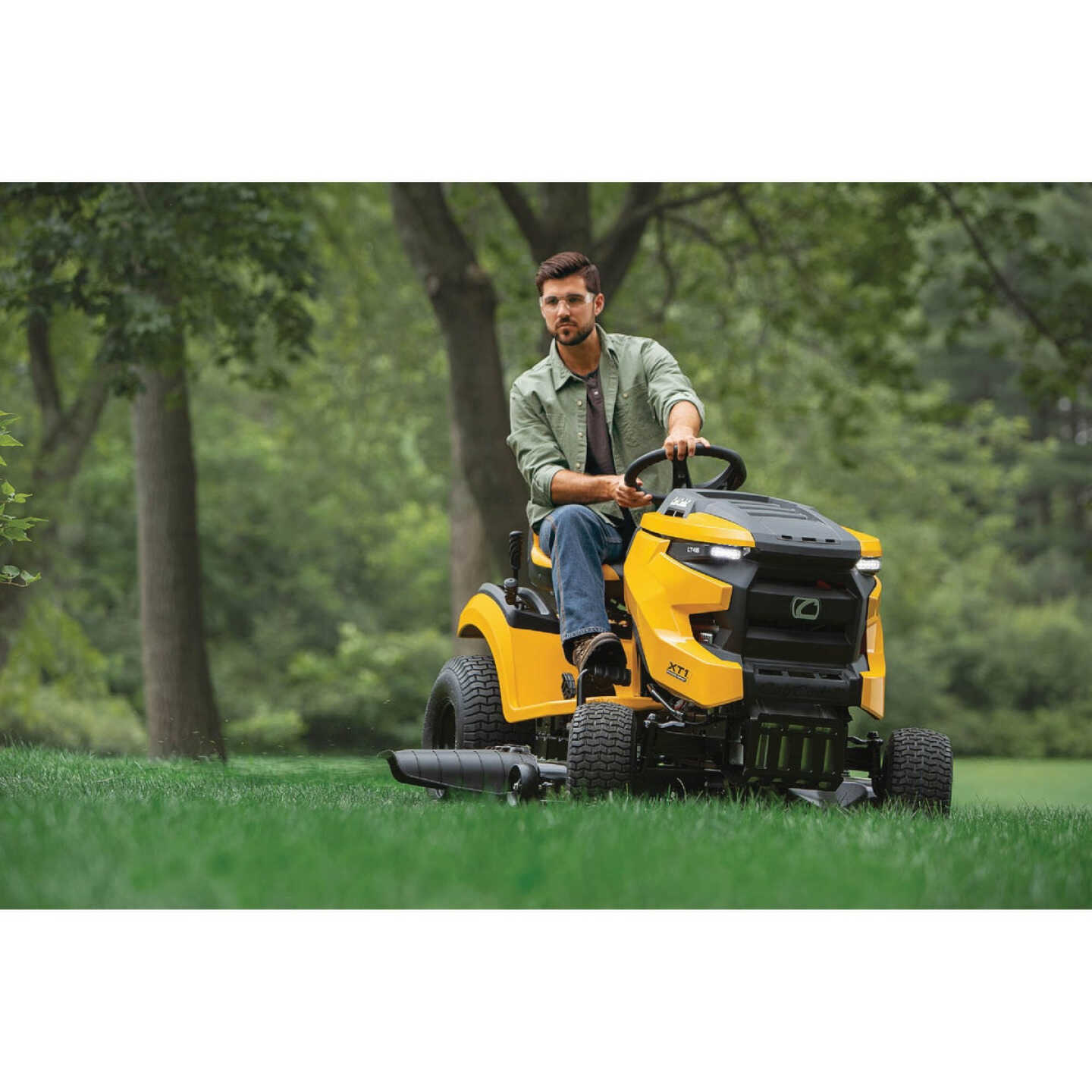 Cub Cadet XT1 Enduro LT 46 In. 23 HP Kohler Riding Lawn Tractor Image 6