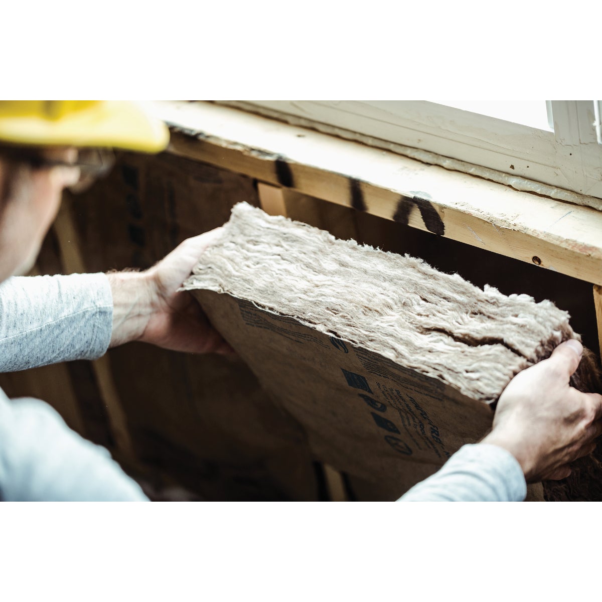 Knauf R-38 24 In. x 48 In. Kraft Faced Batt Fiberglass Insulation (8 Count) Image 2