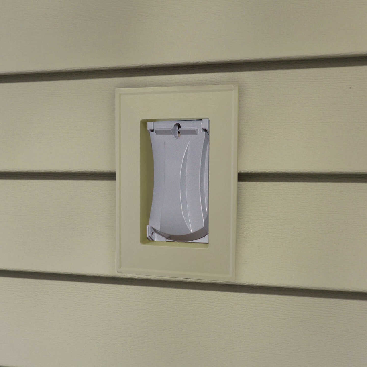 Ply Gem 5-1/4" x 7" Clay Vinyl Mounting Blocks Image 1