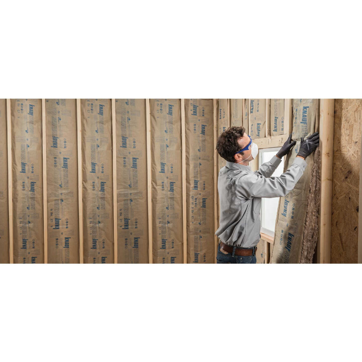 Knauf R-11 15 In. x 40 Ft. Greenguard Kraft Faced Roll Fiberglass Insulation Image 2