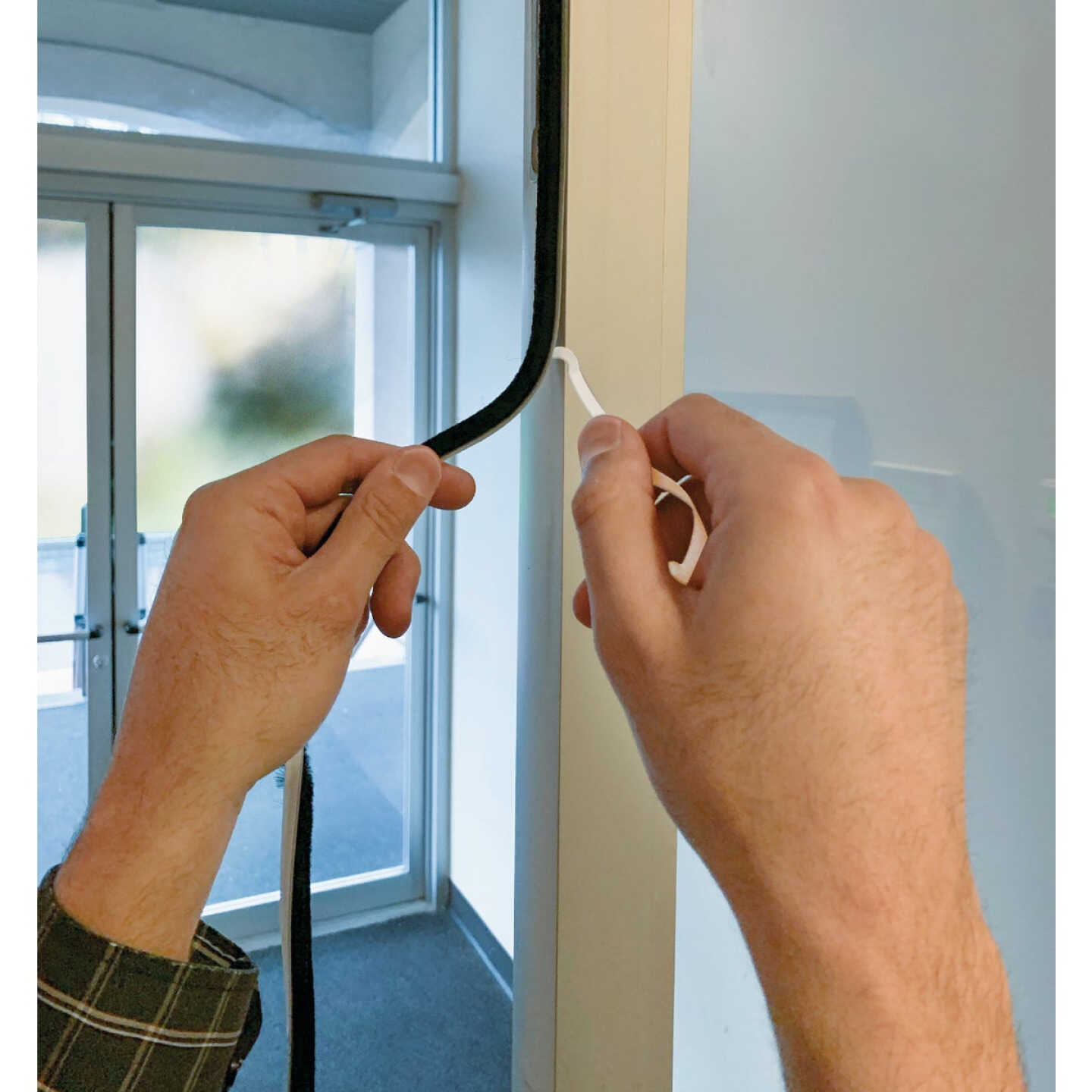 Frost King 1/4 In. x 3/8 In. x 17 Ft. Brush Pile Self-Stick Weatherseal Image 2