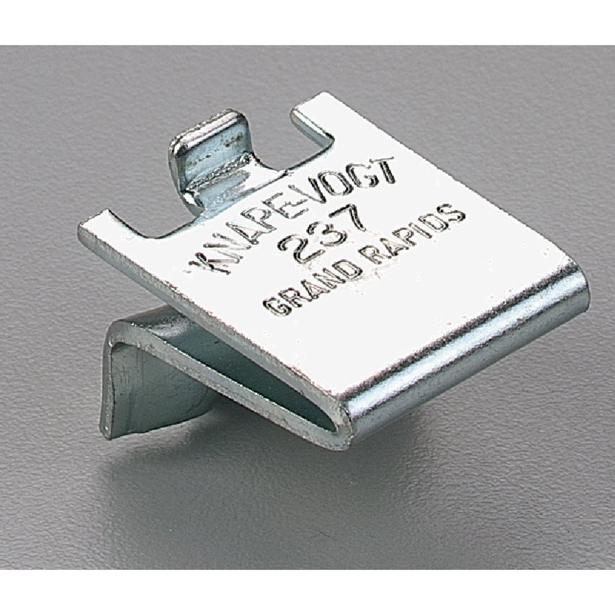 Knape & Vogt 237 Series Bright Zinc Pilaster Shelf Support