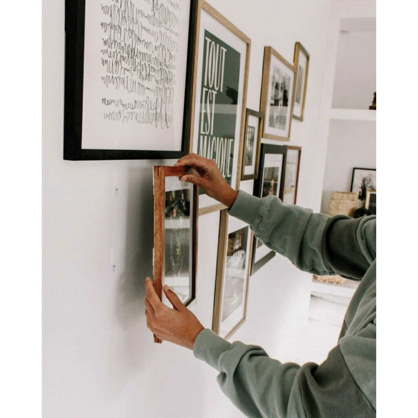 Command 16 Lb. Black Picture Hanging Strips Value Pack, 12 Sets of Strips Image 2