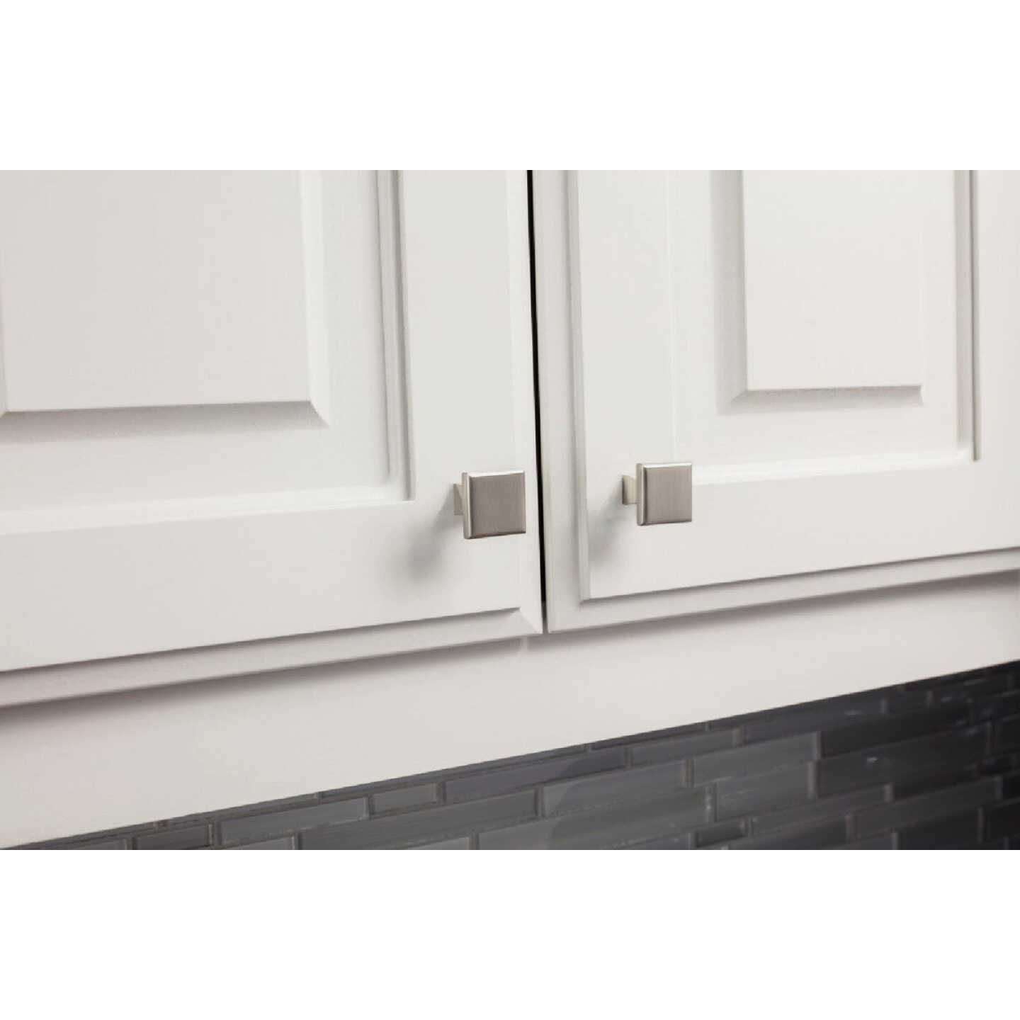 KasaWare 1 In. Diameter Satin Nickel Flared Foot Square Knob (4-Pack) Image 2