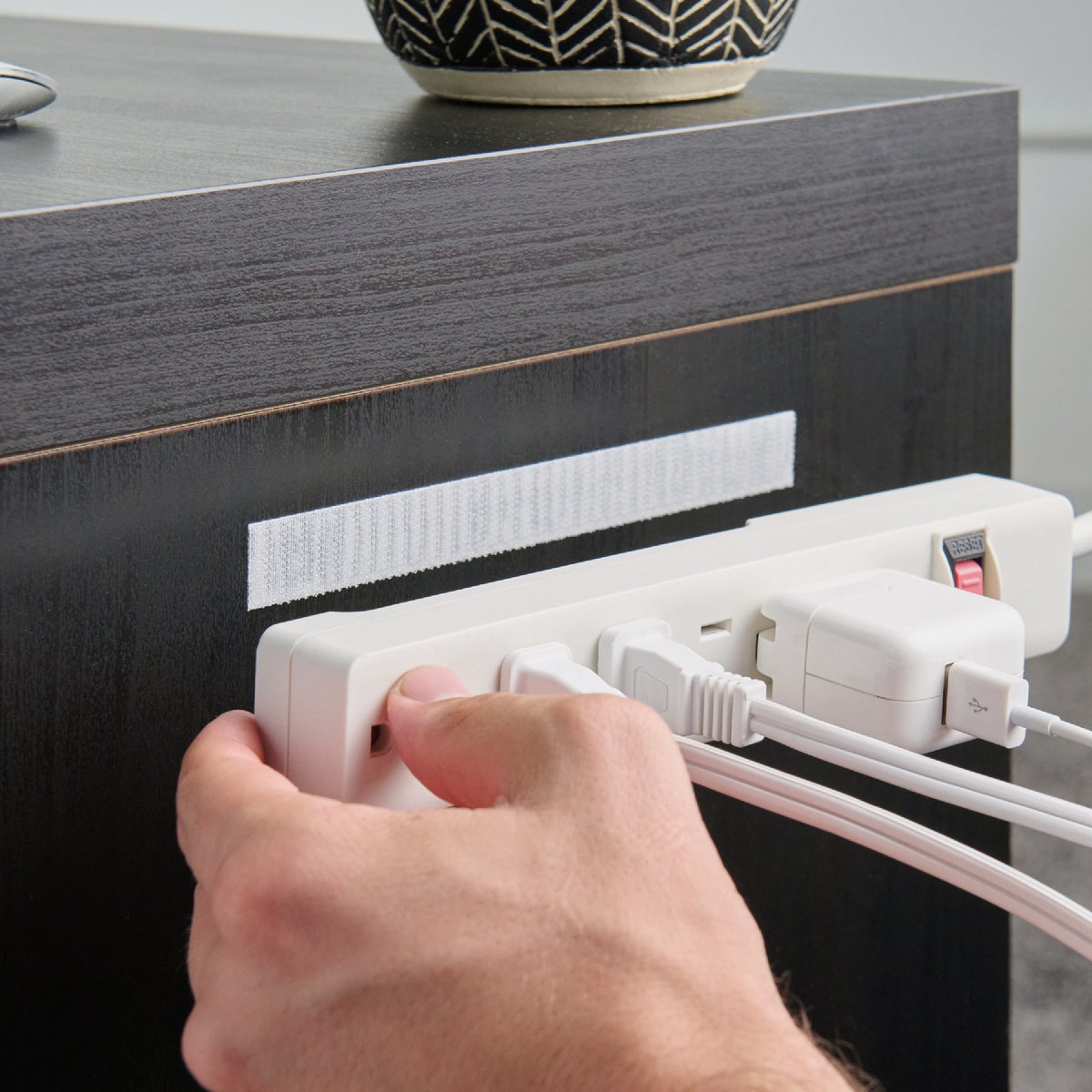 Wrap-It Storage Stick 'Em 3/4 In. x 5 Ft. White Hook & Loop Roll Image 2