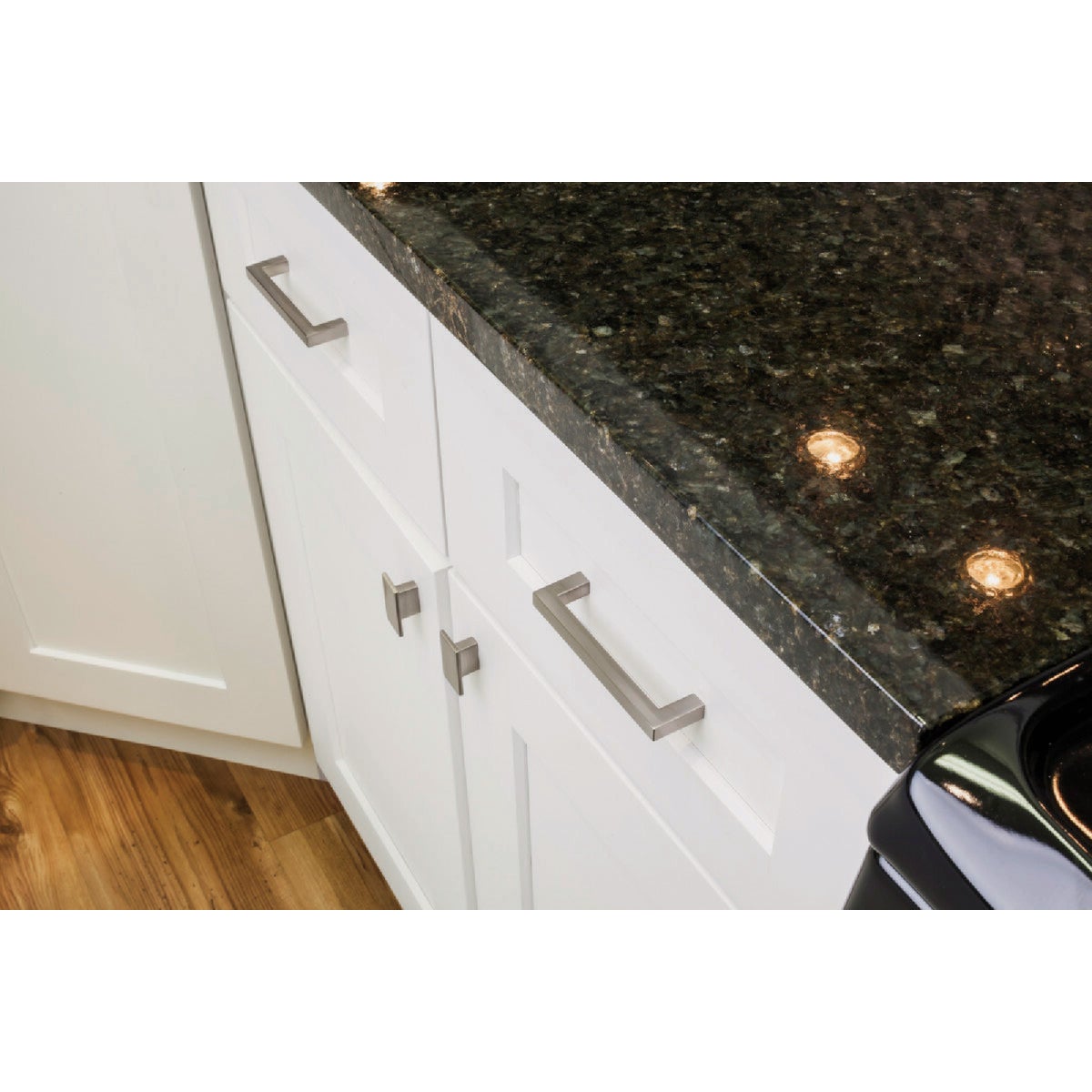 Elements Stanton 4-1/8 In. Overall Length Satin Nickel Square Cabinet Bar Pull Image 2