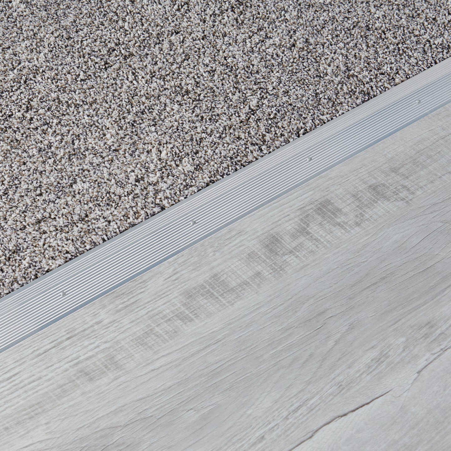 M-D Building Products 2 In. X 72 In. Silver Aluminum Carpet Trim with Screw Nails Image 3