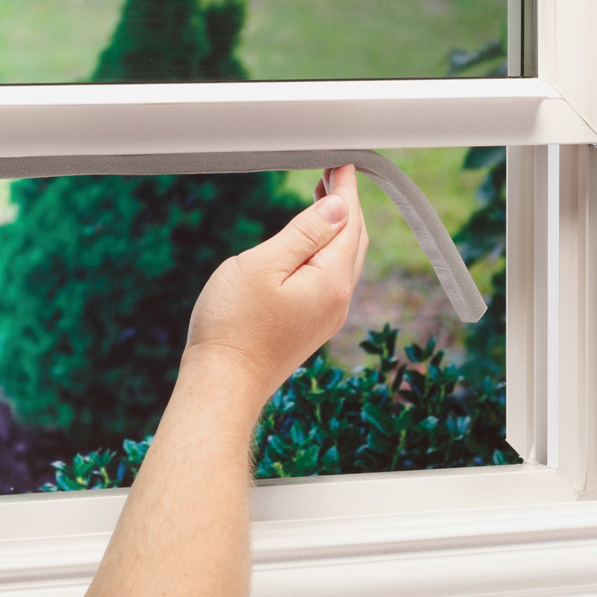 M-D Building Products 1/2 In. W x 3/8 In. H x 10 Ft. L Gray Foam Window Seal for Large Gaps Image 3