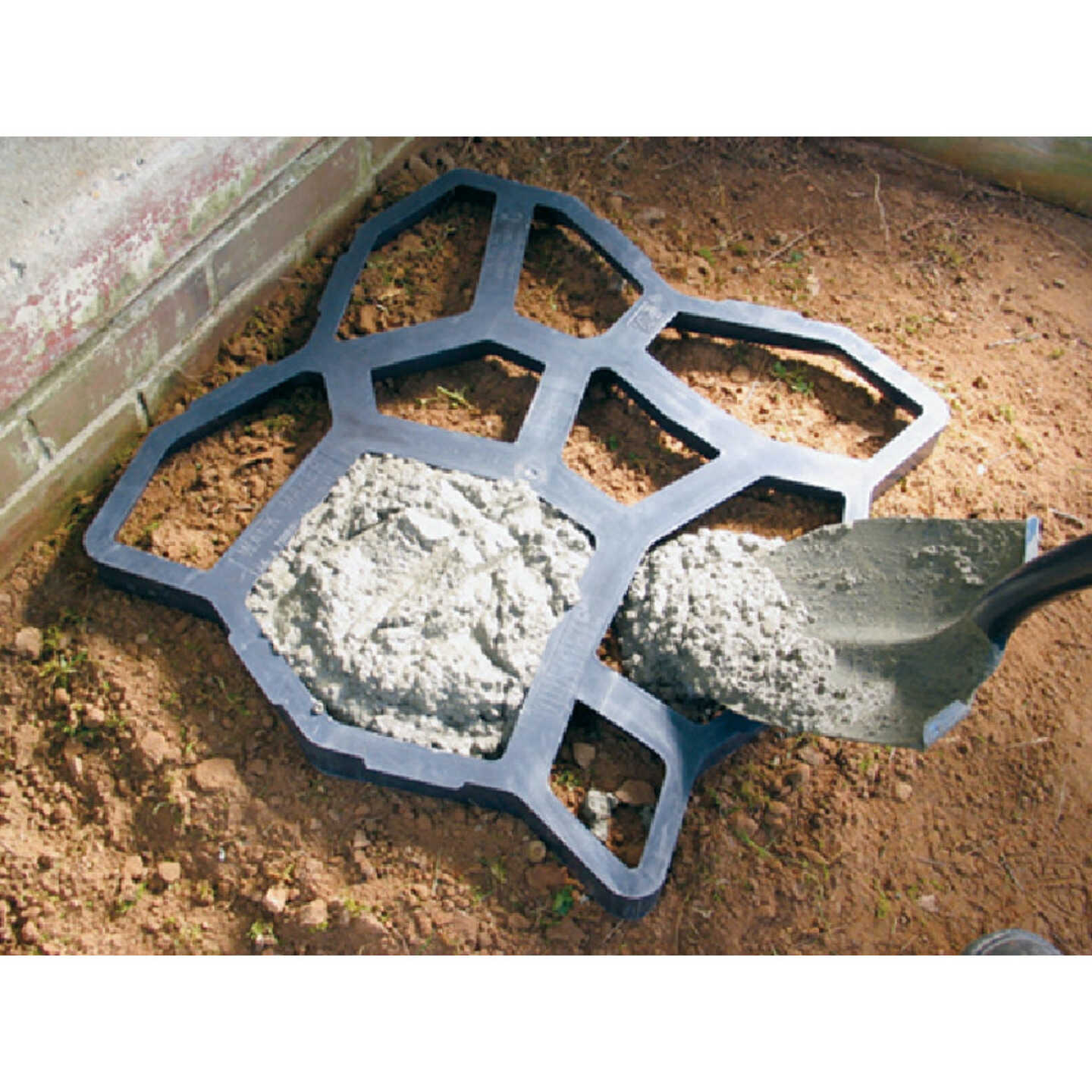 Quikrete Plastic Mold Reusable 2 Ft. Concrete Mold, Country Stone Image 2