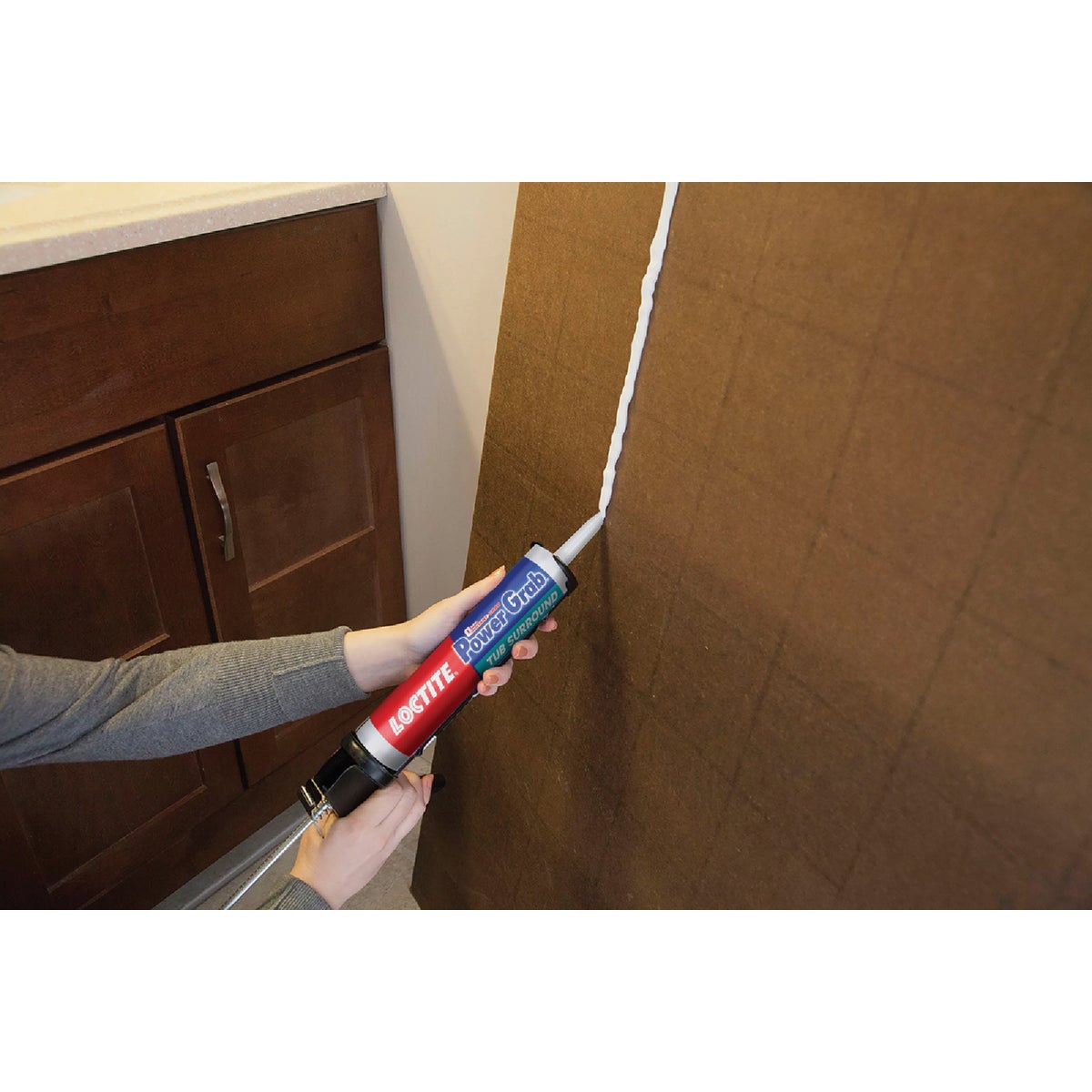 LOCTITE Power Grab Express 10 Oz. Tub Surround & Shower Wall Adhesive Image 2