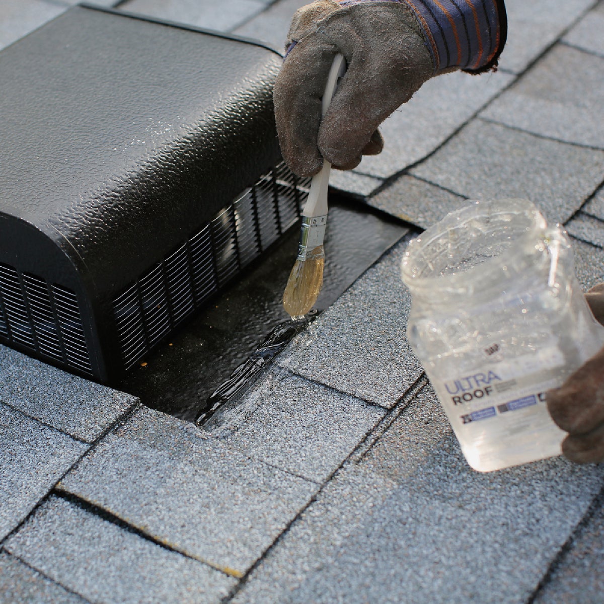 Dap Ultra Clear Roof 1 Gal. Waterproof Rubberized Roof Sealant Image 4