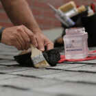 Dap Ultra Clear Roof 1 Gal. Waterproof Rubberized Roof Sealant Image 3