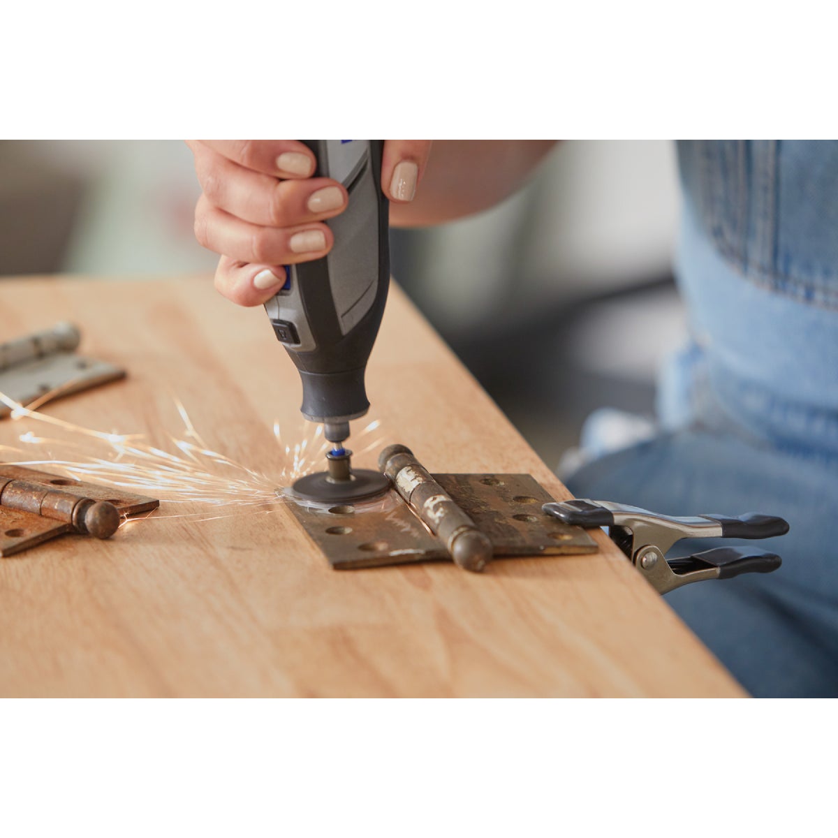 Dremel Aluminum Oxide EZ Lock Grinding Wheel Image 5