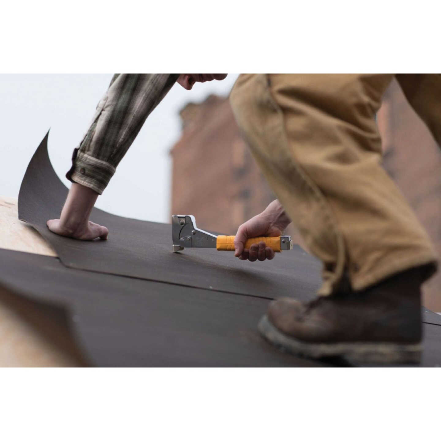 Arrow HT50 Heavy-Duty Hammer Tacker Image 2