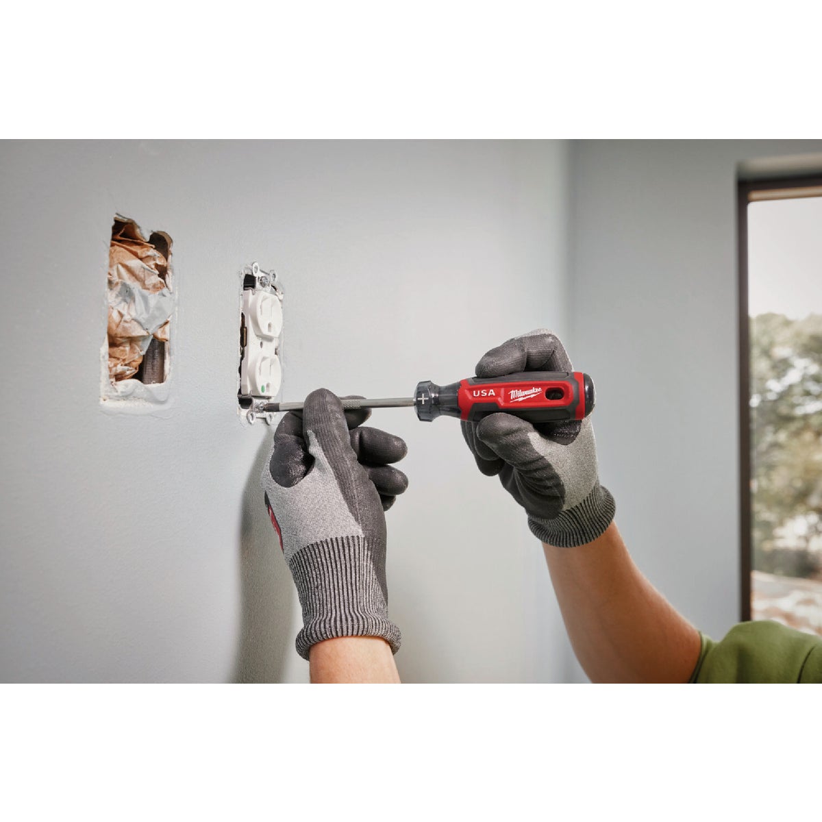 Milwaukee Cushion Grip Screwdriver Set (4-Piece) Image 6