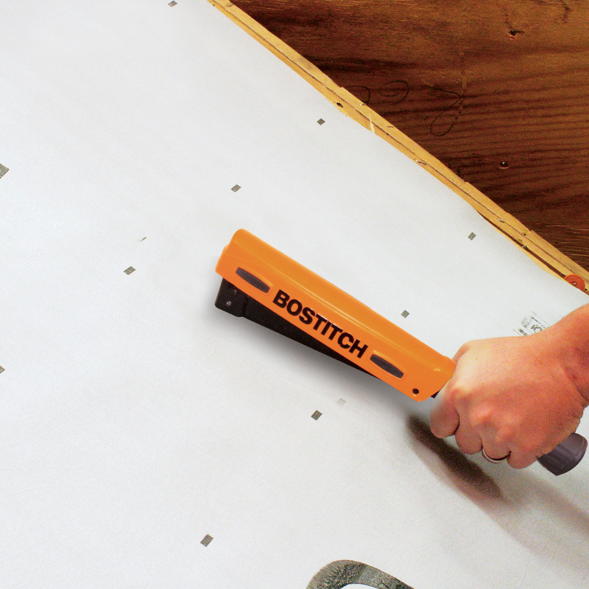 Bostitch PowerCrown Light-Duty Hammer Tacker with Holder Image 3