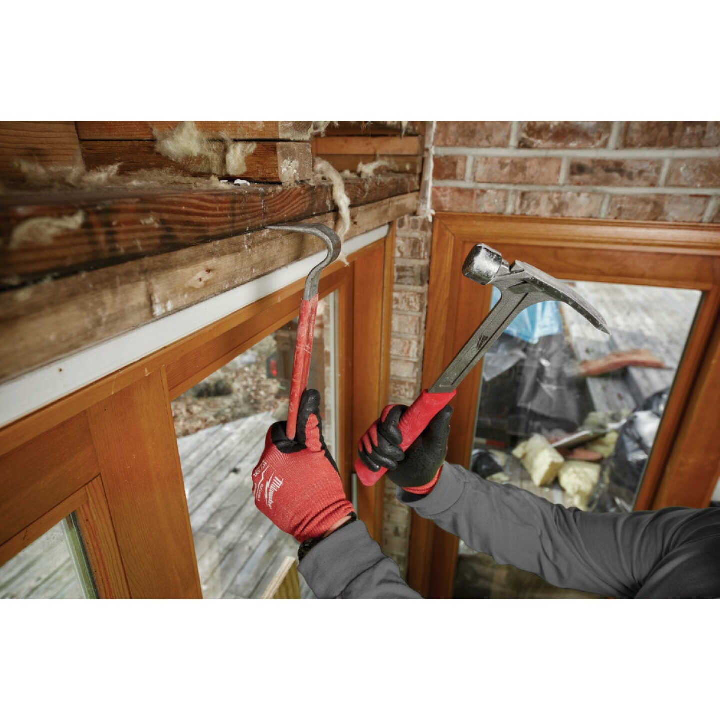 Milwaukee 28 Oz. Milled-Face Framing Hammer with Steel I-Beam Handle Image 3