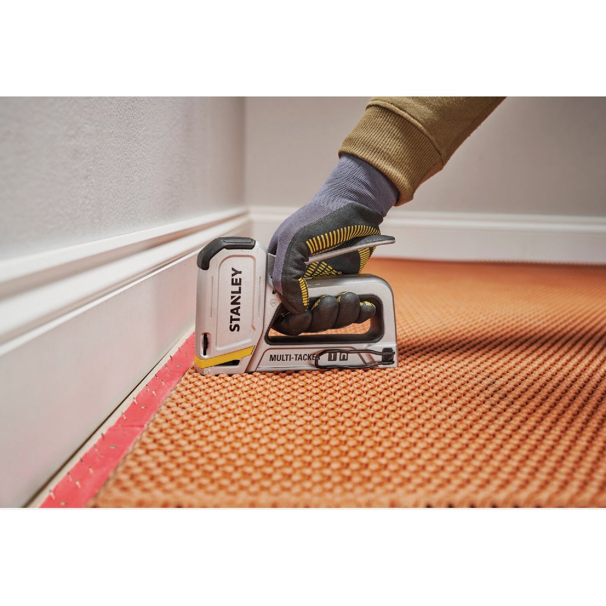 Stanley SharpShooter Plus Heavy-Duty Brad/Staple Gun Image 5