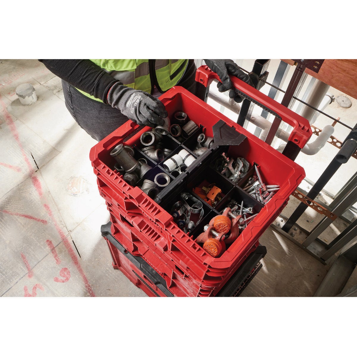 Milwaukee PACKOUT Low-Profile Crate Image 2