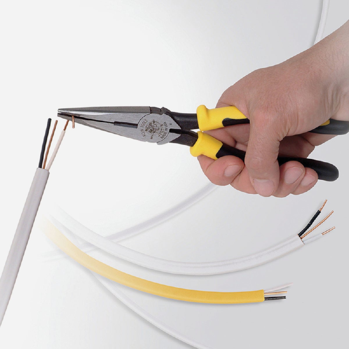 Klein 8-1/2 In. Journeyman Long Nose Pliers Image 3