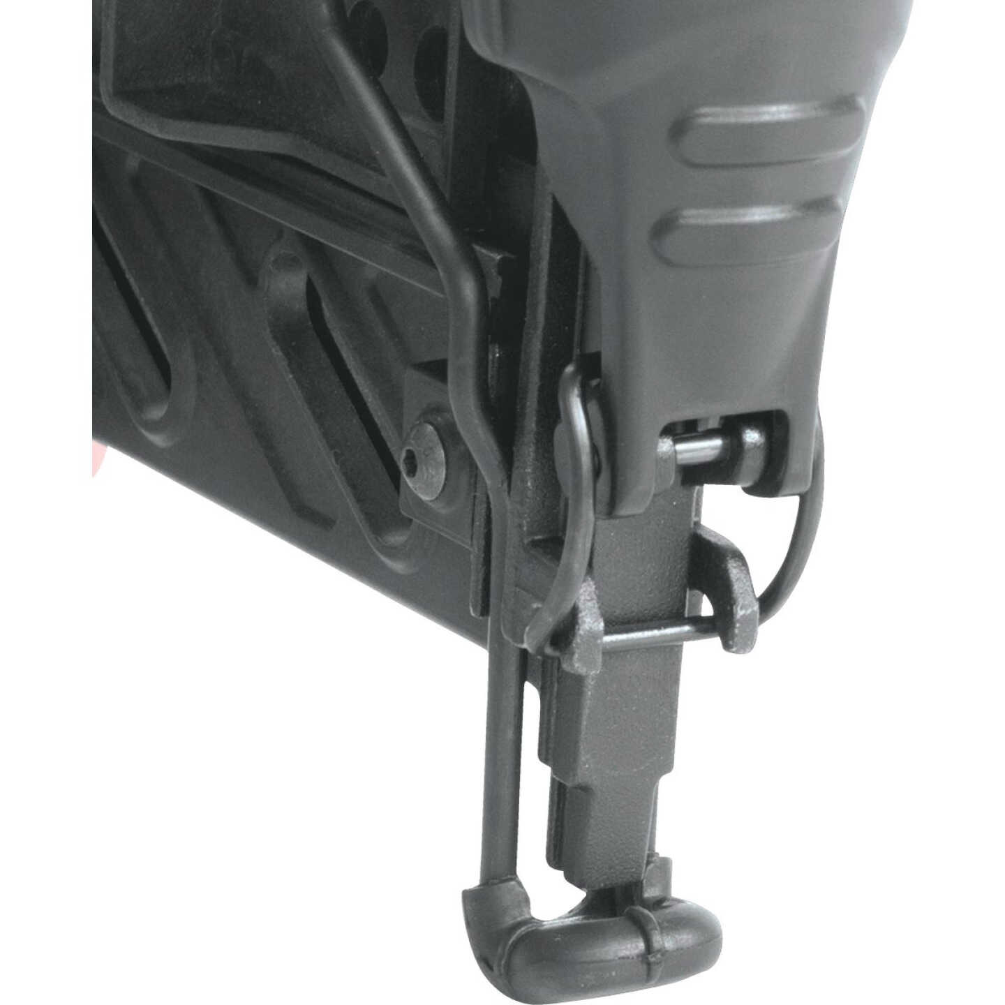 Makita 16-Gauge 2-1/2 In. Straight Finish Nailer Image 16