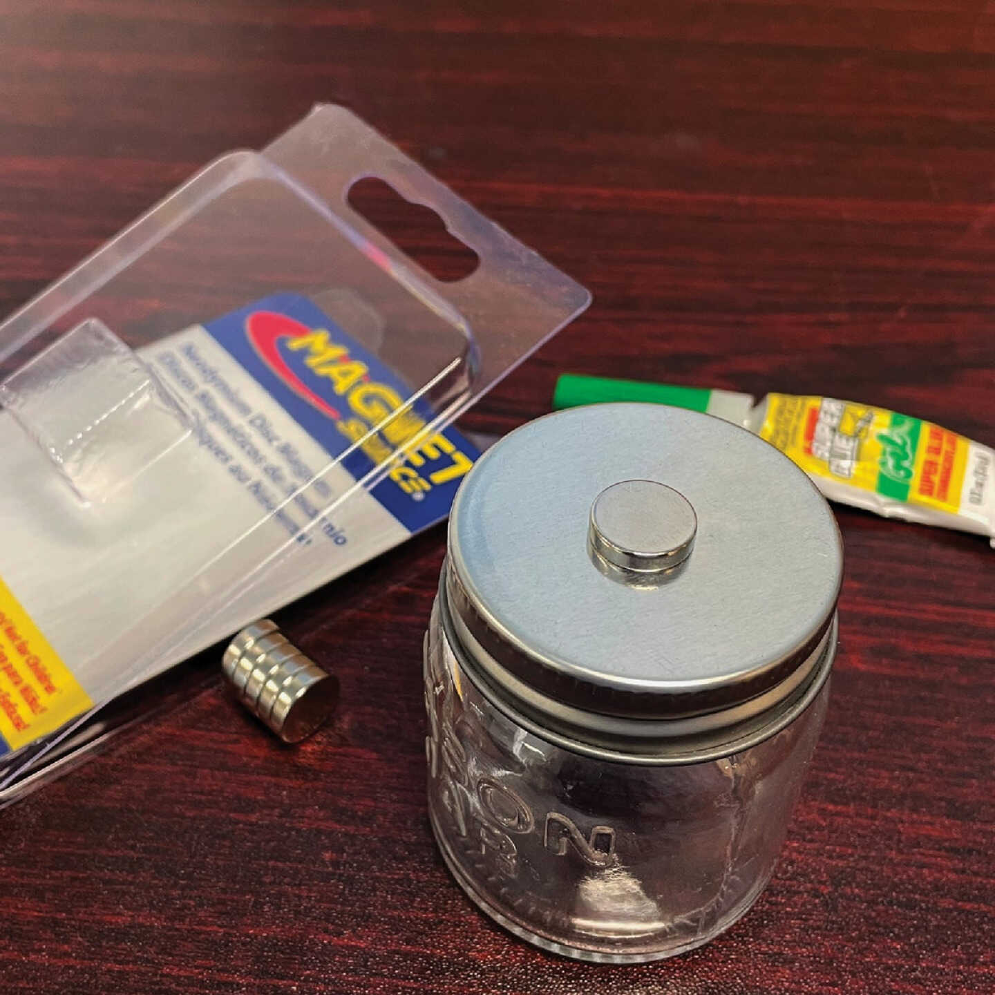 Master Magnetics 0.472 in. Neodymium Disc Magnet (6-Pack) Image 4