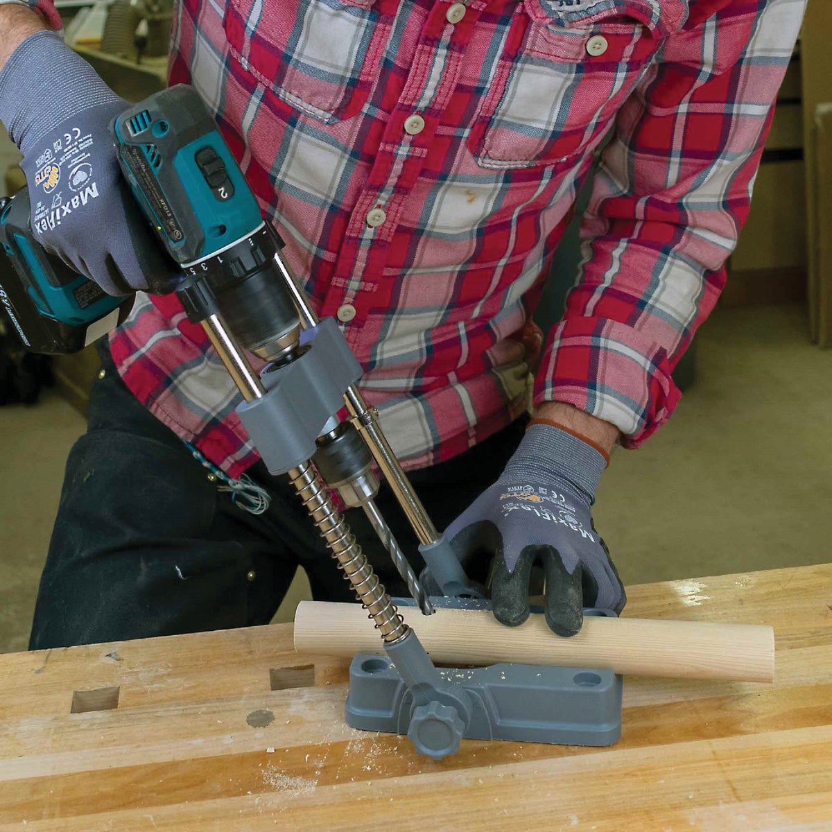 General Tools Precision Drill Guide for 3/8 In. and 1/2 In. Drills Image 2