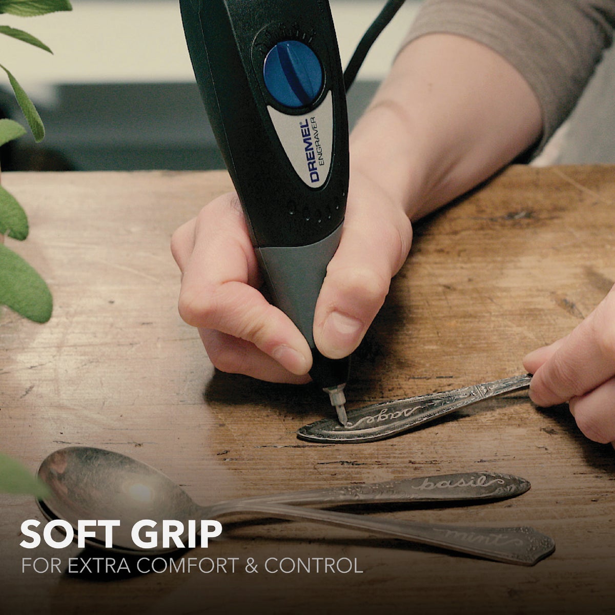 Dremel 115V Corded Electric Engraver Image 4