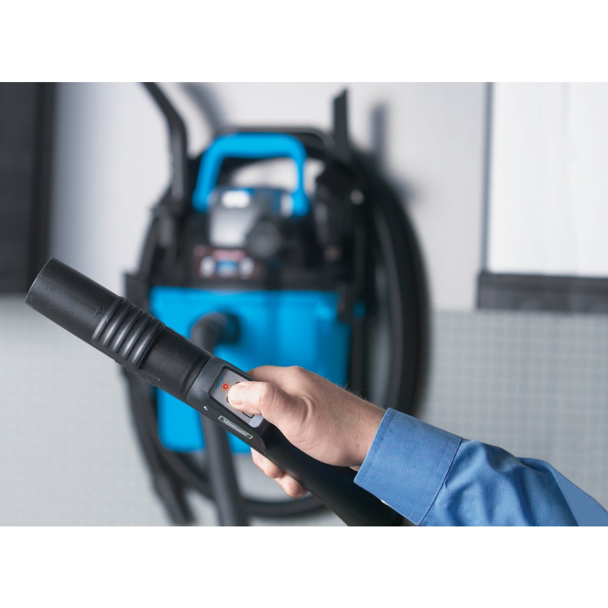 Channellock 5 Gal. 5.0-Peak HP Wall Mount Wet/Dry Vacuum Image 4