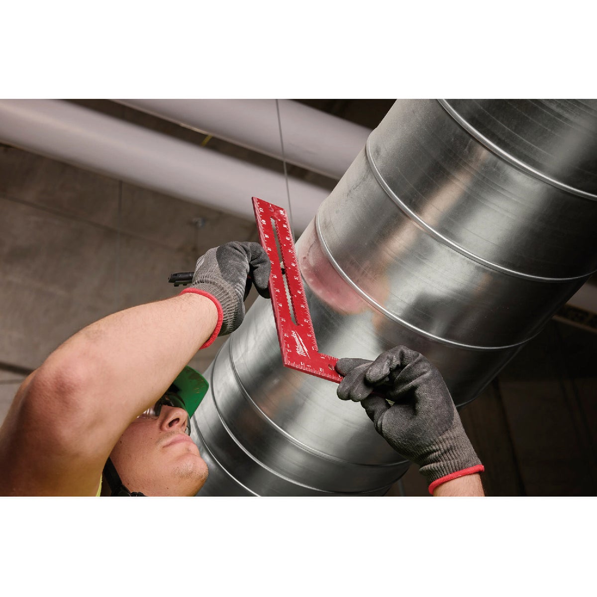 Milwaukee 8 In. x 12 In. Framing Square Image 4