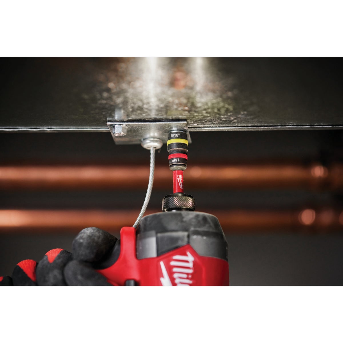 Milwaukee SHOCKWAVE QUIK-CLEAR 2-in-1 Magnetic Impact Nut Driver Set (2-Piece) Image 7