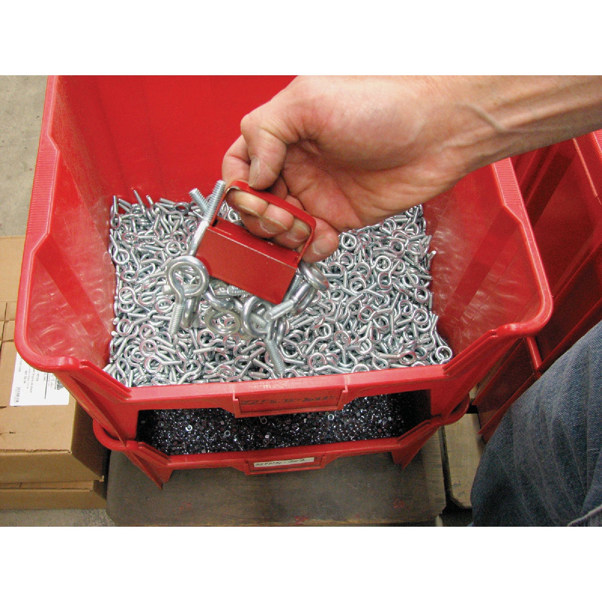 Master Magnetics 2 in. 3/4 in. 1 in. Handle Magnet Image 3