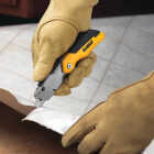 DEWALT Retractable Folding Utility Knife Image 4