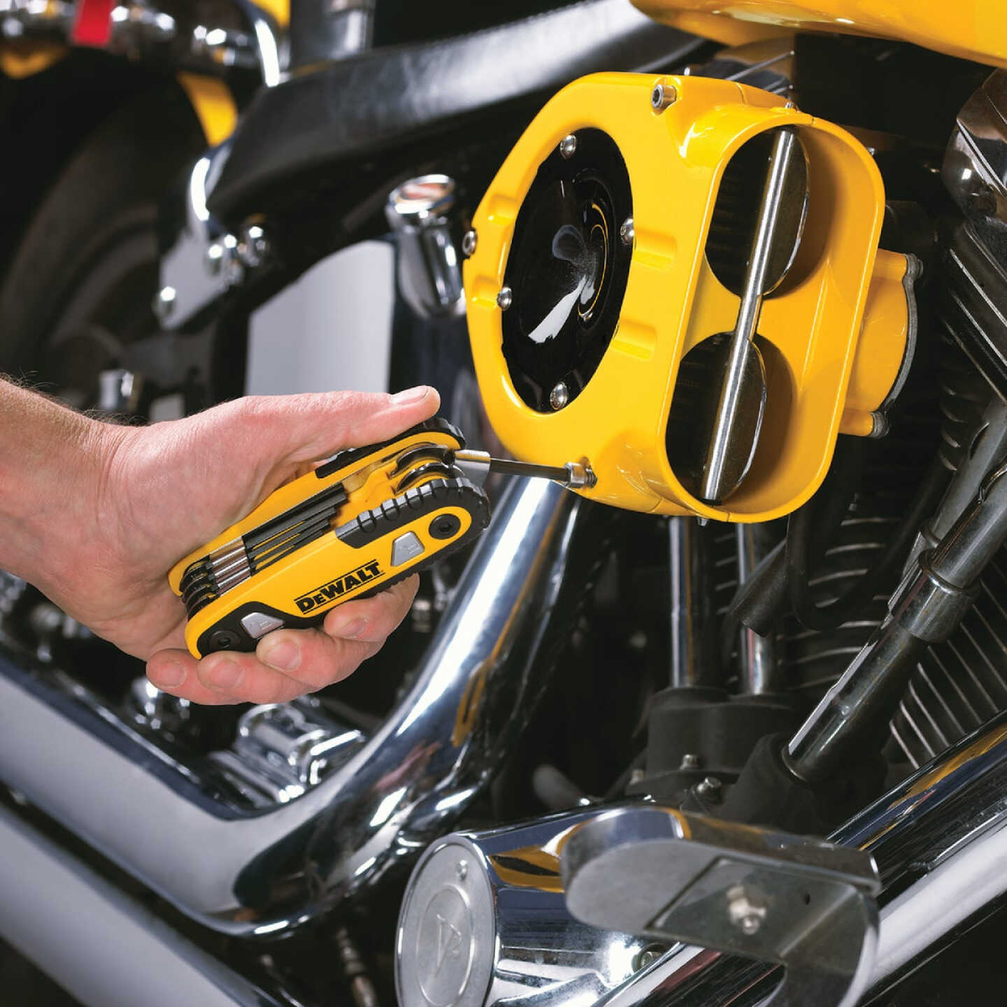 DEWALT SAE Folding and Locking Hex Key Set, 8-Piece Image 2