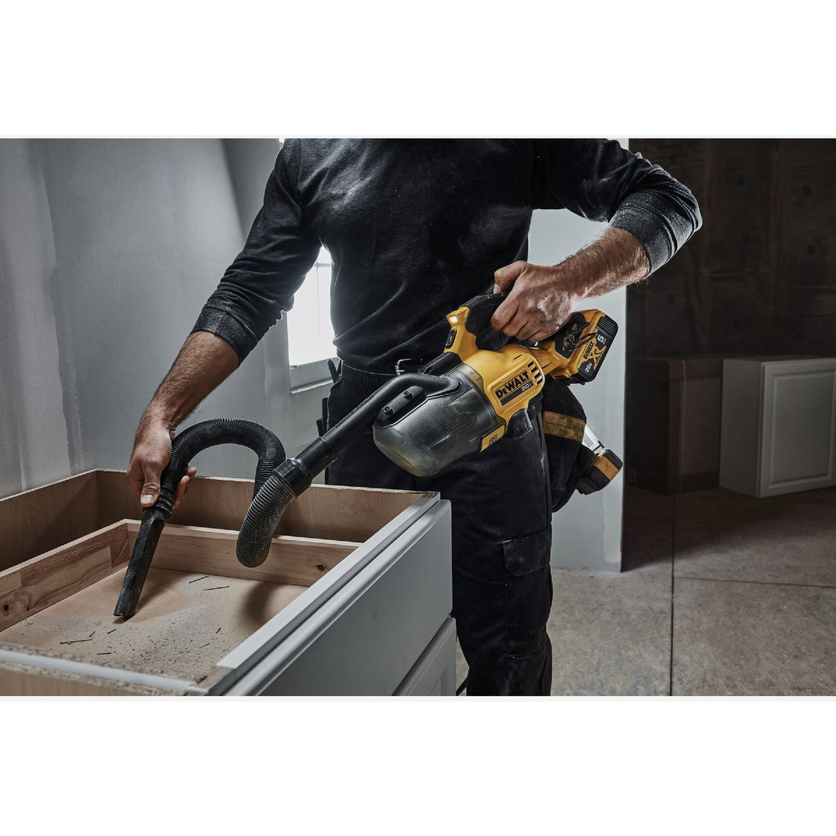 DEWALT 20V MAX Cordless Dry Hand Vacuum (Tool Only) Image 4