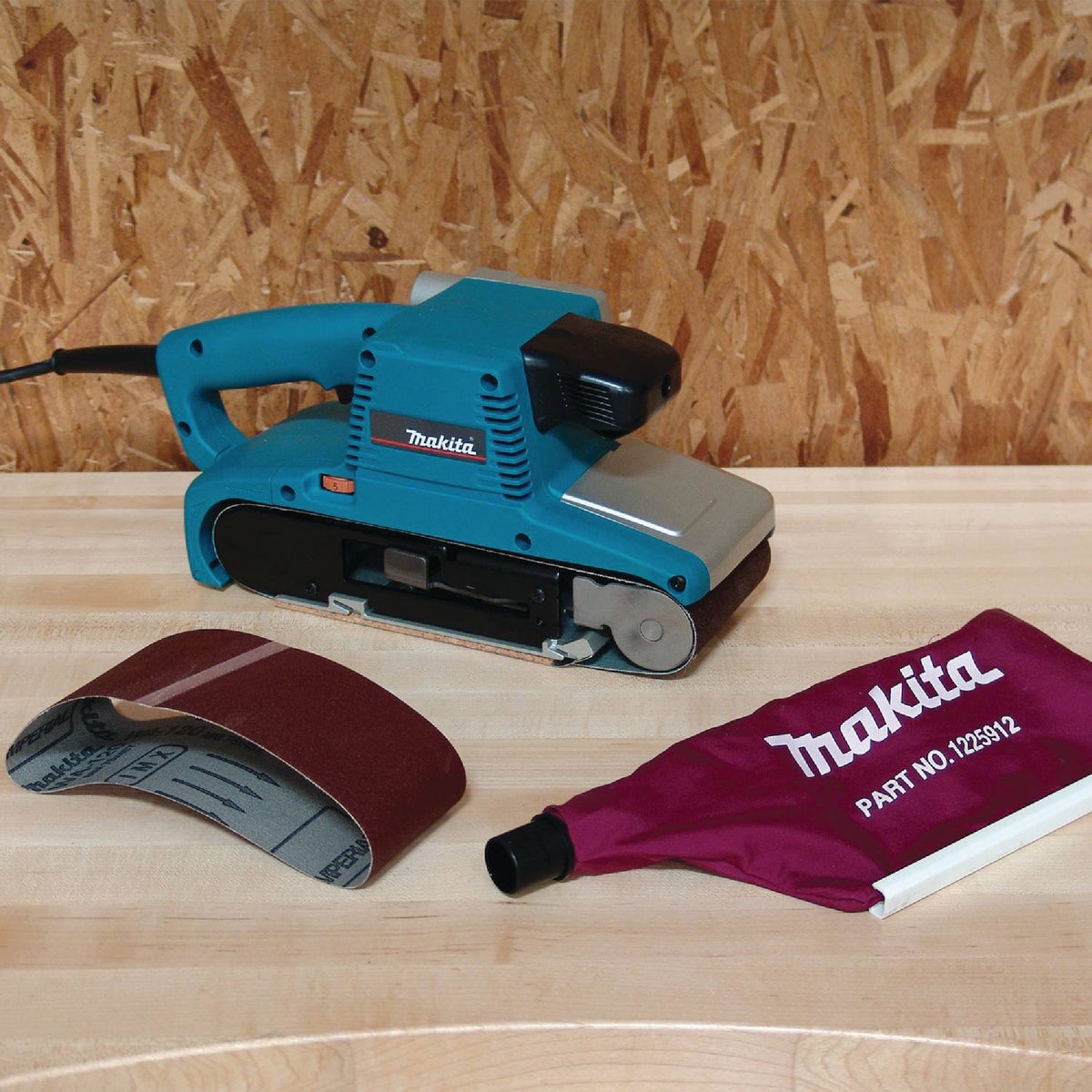 Makita 4 In. x 24 In. 8.8-Amp Belt Sander Image 4