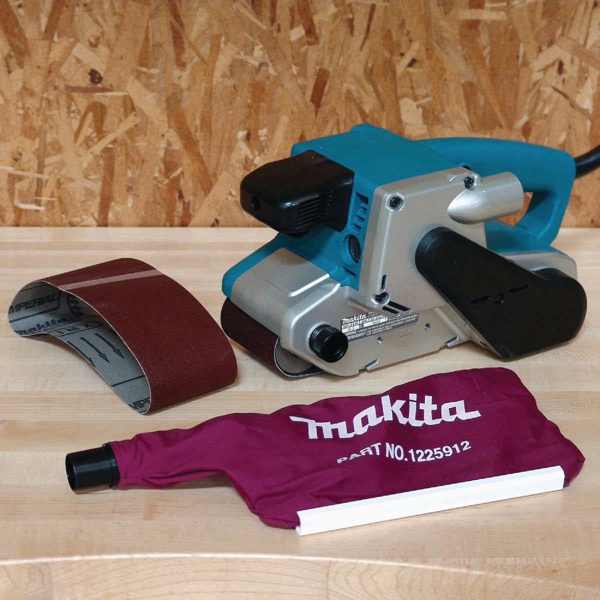 Makita 3 In. x 21 In. 8.8-Amp Belt Sander Image 3