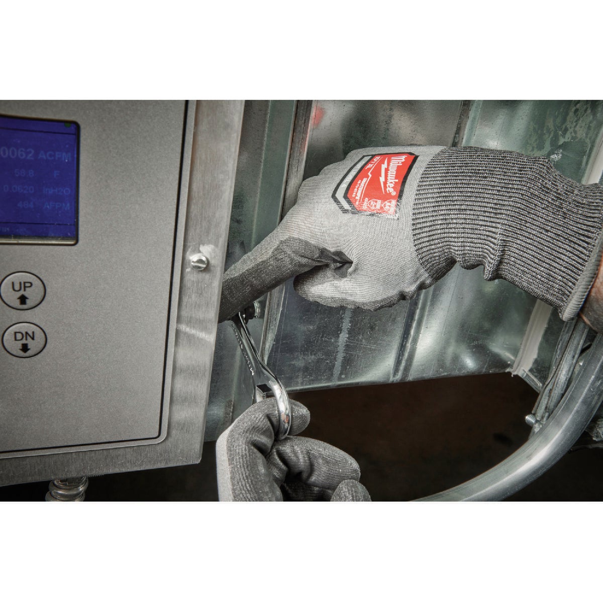 Milwaukee 7-in-1 Multi-Bit Mini Ratchet Image 3