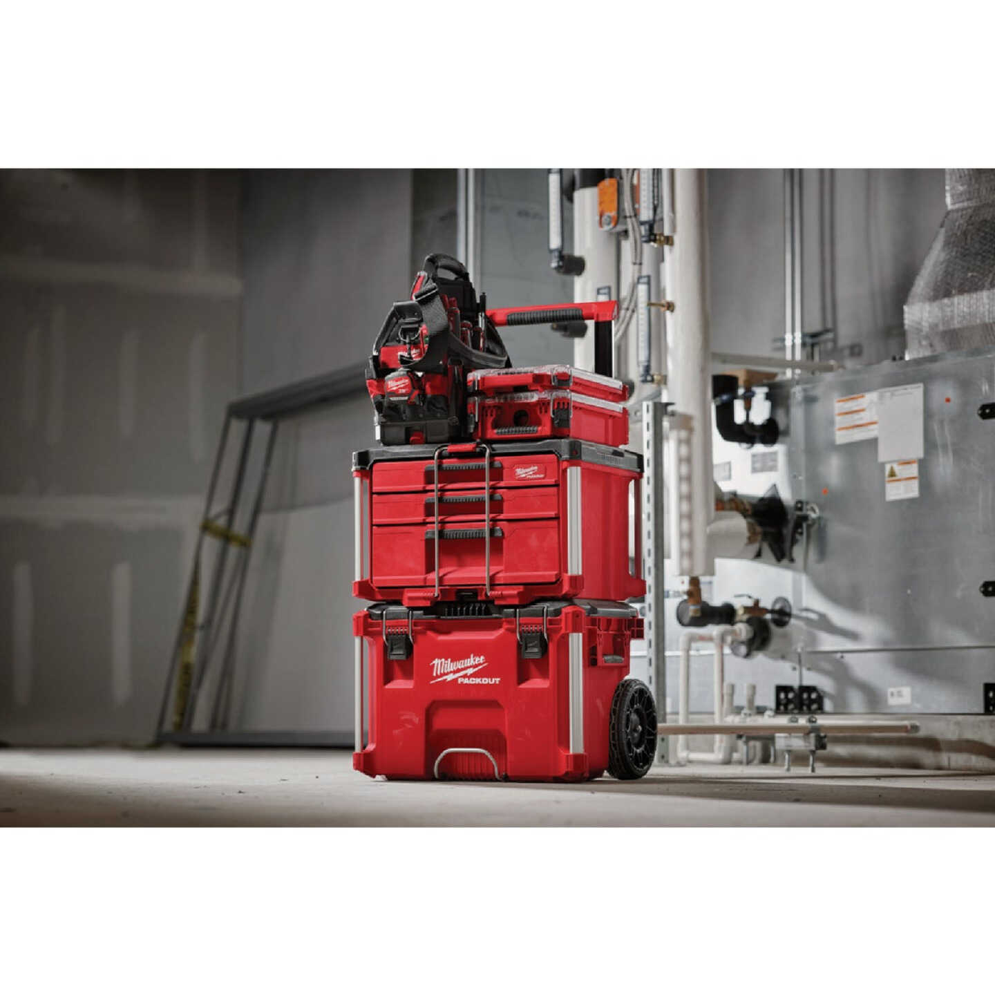 Milwaukee PACKOUT Multi-Depth 3-Drawer Tool Box, 50 Lb. Capacity Image 3