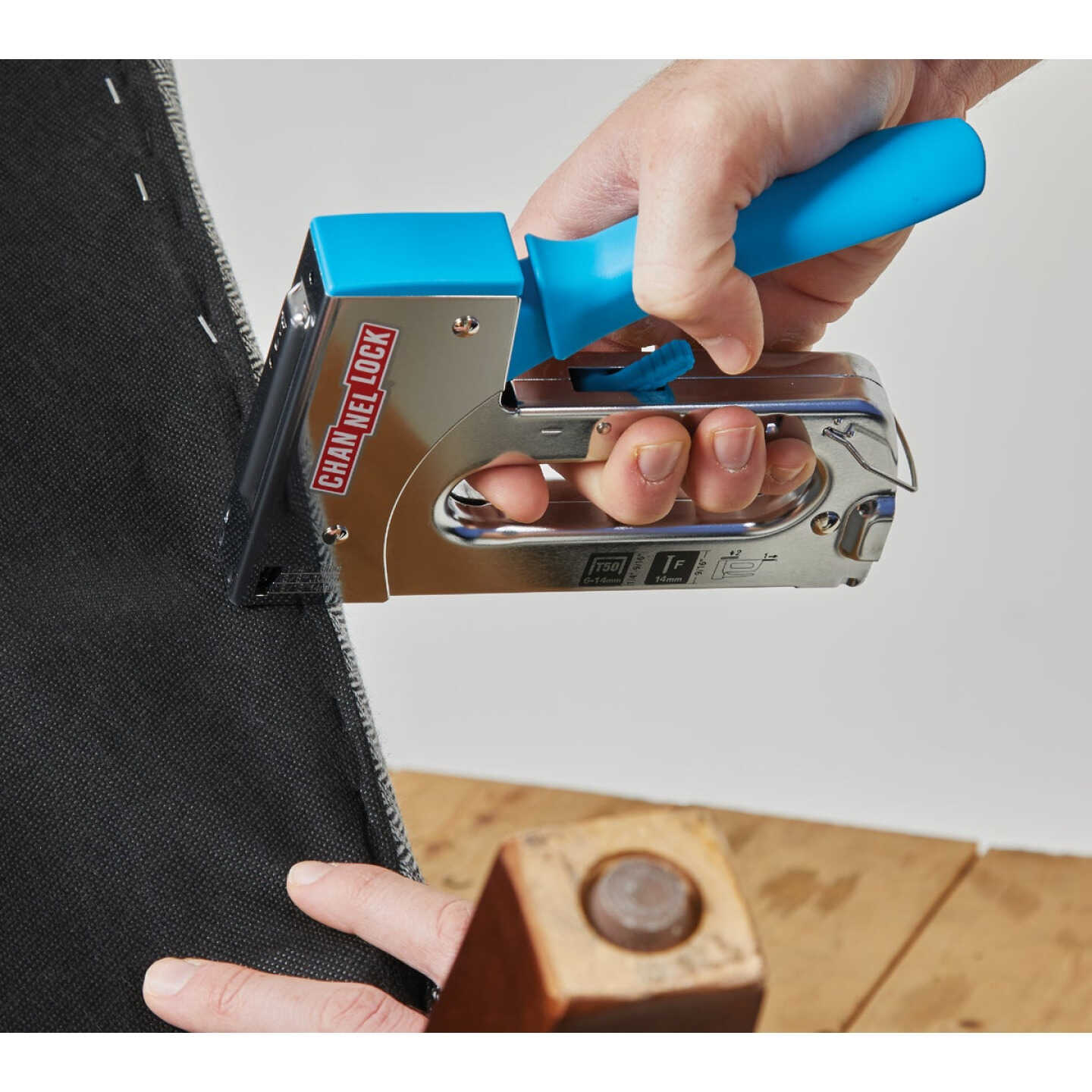 Channellock Heavy-Duty Brad Nail and Staple Gun Image 3