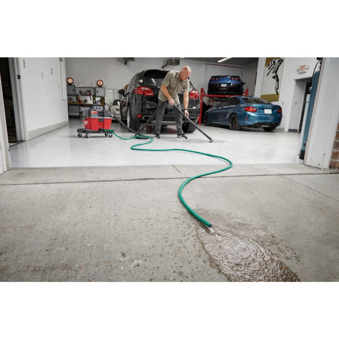 Milwaukee 5/8 In. Black Plastic Vacuum Drain Adapter Image 2