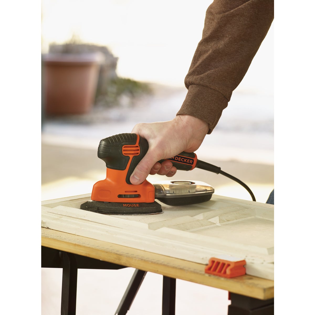 Black & Decker Mouse 10 In. 1.2A Finish Sander Image 3