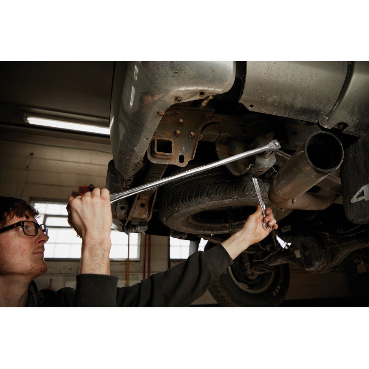 Milwaukee 1/2 In. Drive 24 In. Breaker Bar Image 3