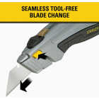 Stanley InstantChange Retractable Straight Utility Knife Image 6