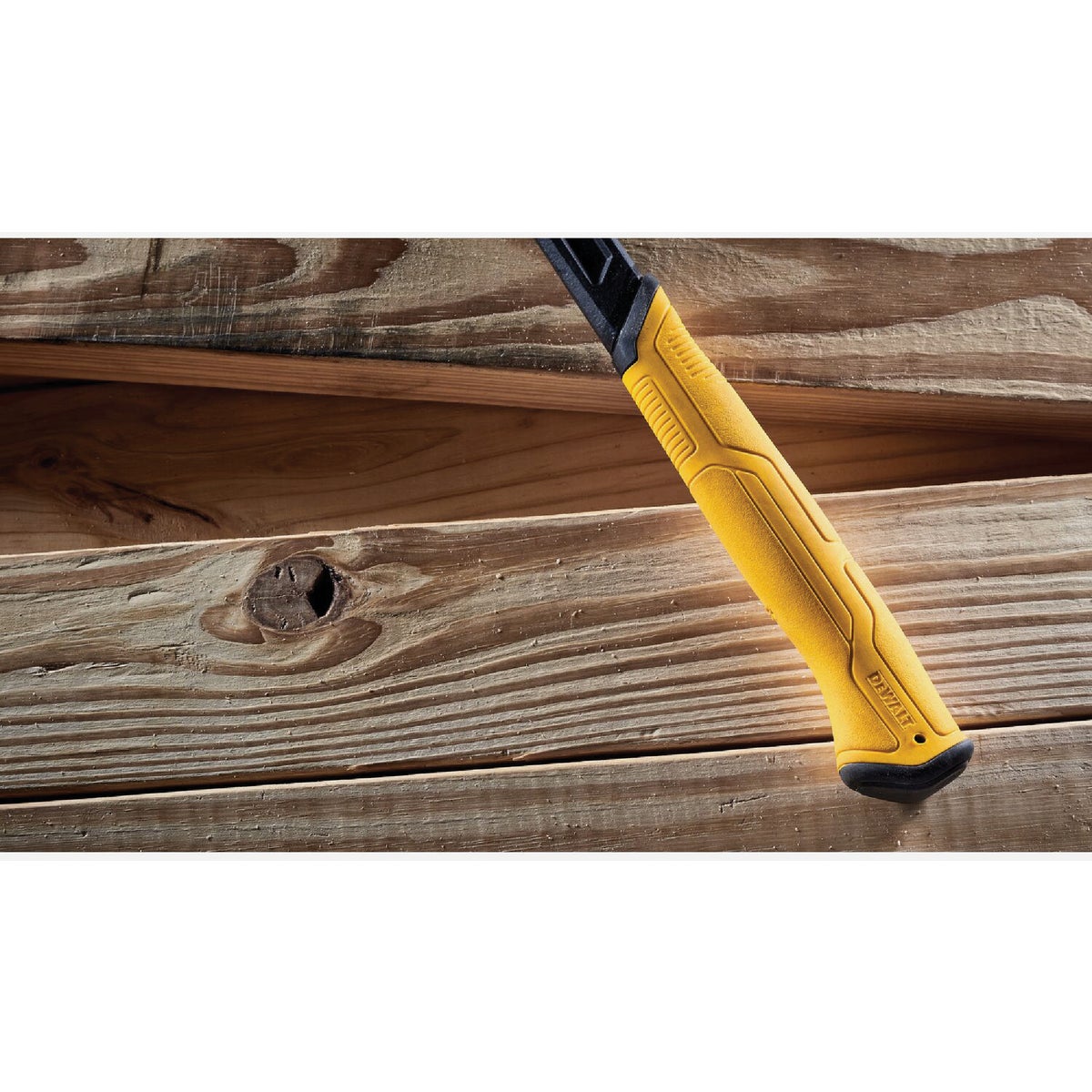 DEWALT 20 Oz. Smooth-Face Rip Claw Hammer with Steel Handle Image 2