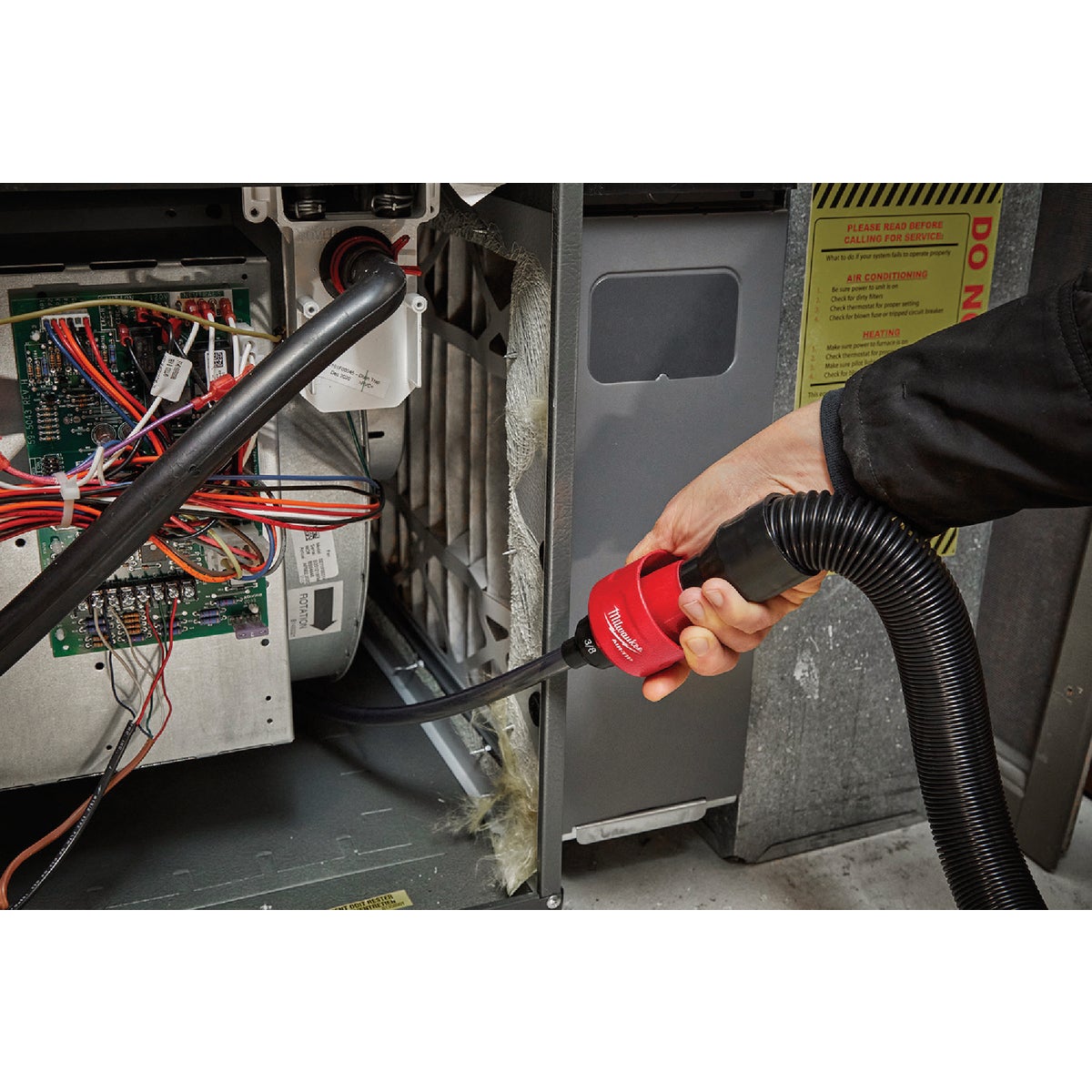 Milwaukee AIR-TIP 1-1/4 In. - 2-1/2 In. Long Reach Flexible Micro Vacuum Hose Set with Adapter (7-Piece) Image 2