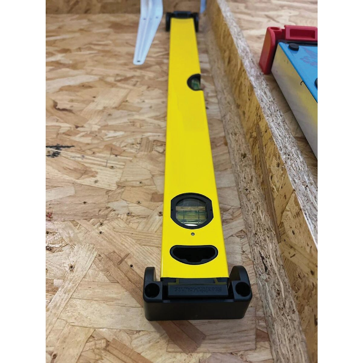 StealthMounts Universal Level Holders (2-Pack) Image 4