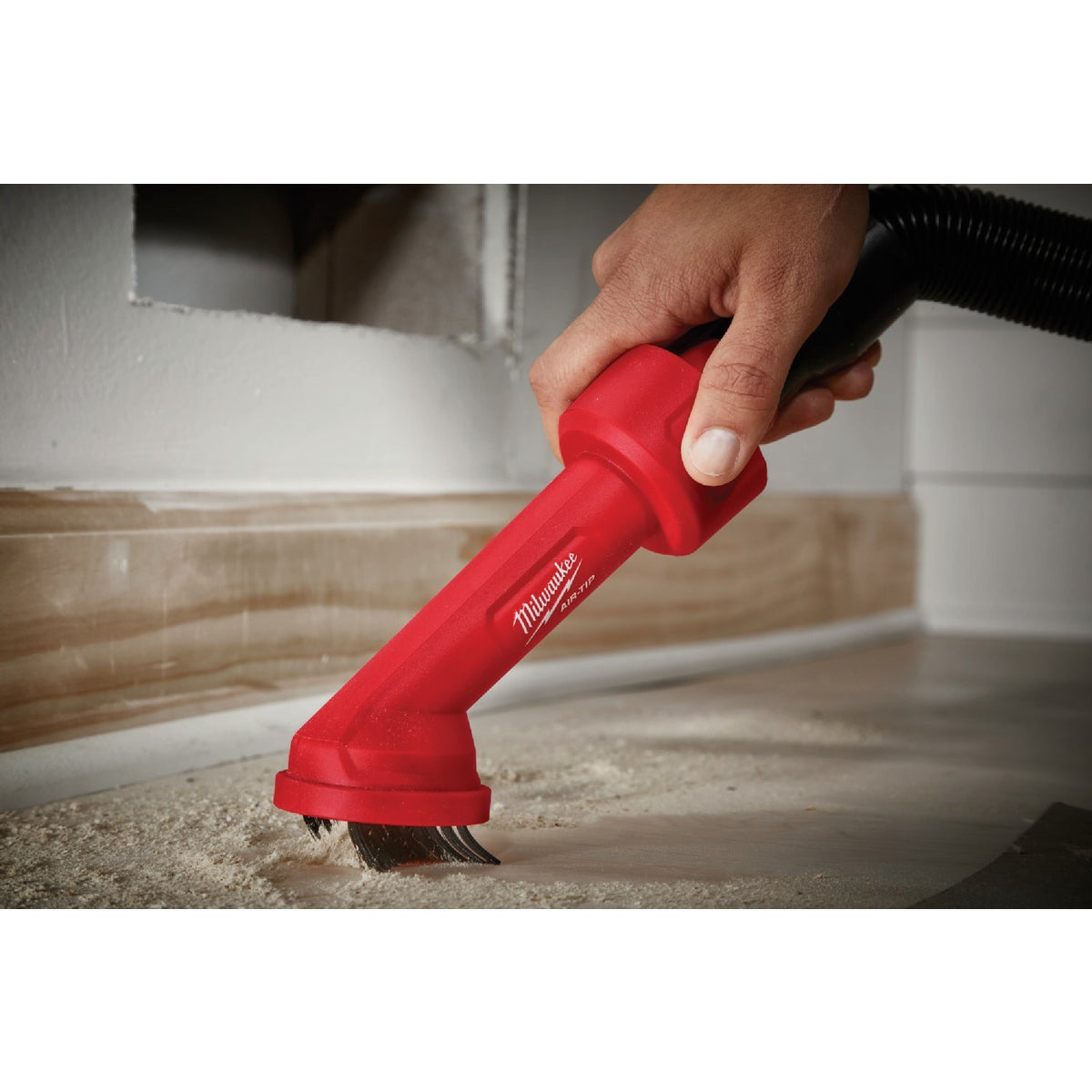 Milwaukee AIR-TIP 1-1/4 In. - 2-1/2 In. Red Plastic Cross Bristle Vacuum Brush Image 3
