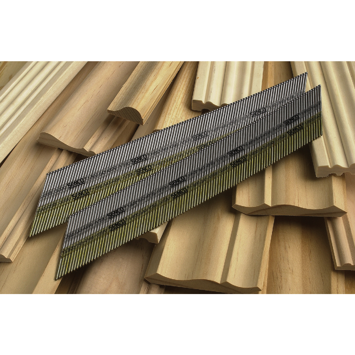 Senco 15-Gauge Bright 34 Degree Angled Finish Nail, 1-1/4 In. (4000 Ct.) Image 2